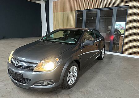 Opel Astra H GTC Sport