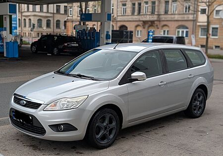 Ford Focus 1,6TDCi 80kW Turnier *Zahnriemen wie neu