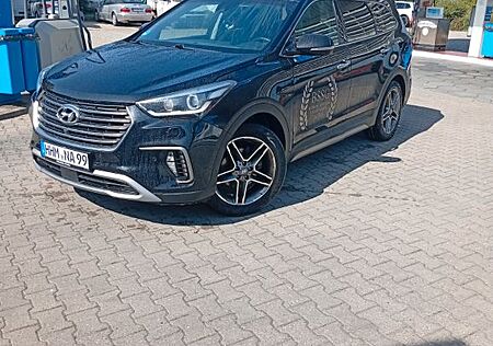 Hyundai Grand Santa Fe 1.HAND SCHECKHEFT GEPFLEGT