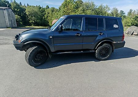 Mitsubishi Pajero 3,2 DI-D -