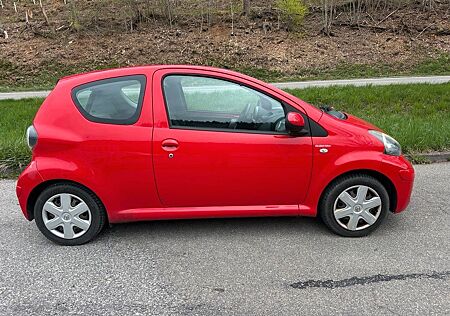 Toyota Aygo (X) Aygo AYGO Cool Klima 2HAND Festpreis