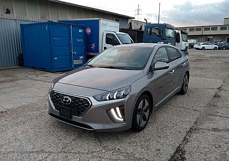 Hyundai Ioniq Hybrid_TOP-Ausstattung STYLE_11.250€ Netto