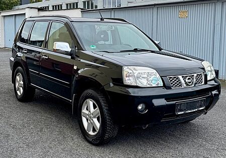 Nissan X-Trail 2.5 AUTOMATIK TÜV NEU!