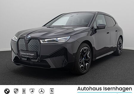 BMW iX gebraucht kaufen BMW iX xD40 Sportpaket DAB SkyLounge 360° AHK 22Zoll