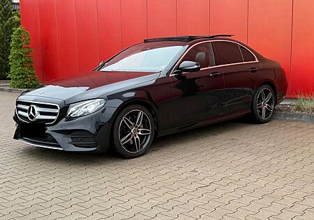 Mercedes-Benz E 220 d Autom AMG PANORAMA LEDER DIGITAL