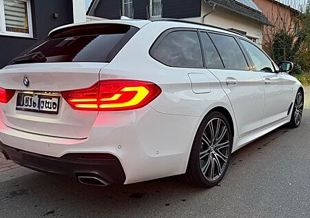 BMW 540d xDrive Touring M Sport, HUD, AHK