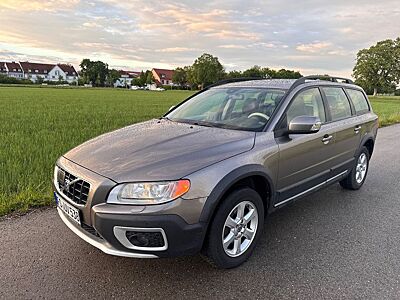 Volvo XC70 D5 AWD Momentum TÜV NEU