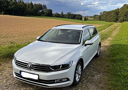VW Passat Variant Volkswagen 2.0 TDI DSG Comfortline Varia...