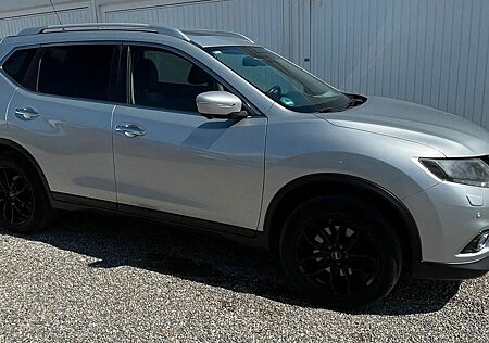 Nissan X-Trail XTrail Allrad 177PS Euro6 Pano AHK 7Sitzer Mwst!