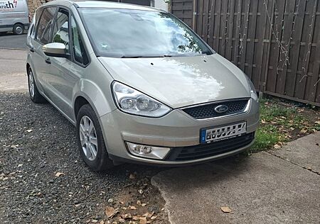 Ford Galaxy 2,0 TDCi 85kW DPF Ghia Ghia