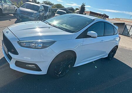 Ford Focus 2,0 EcoBoost ST ST