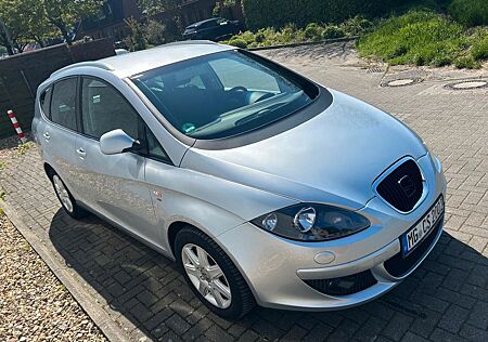 Seat Altea XL 2.0 TDI DPF Stylance DSG | Automat