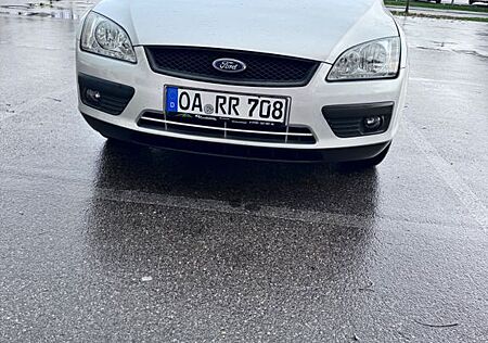 Ford Focus 1,6 Ambiente Ambiente