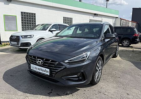 Hyundai i30 cw Intro Edition Kombi Aut. Navi Garantie