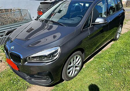 BMW 2er 220 Gran Tourer 220d xDrive 7 Sitzer