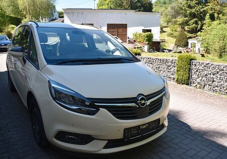 Opel Zafira C Edition