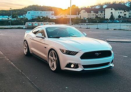 Ford Mustang GT 5.0 V8