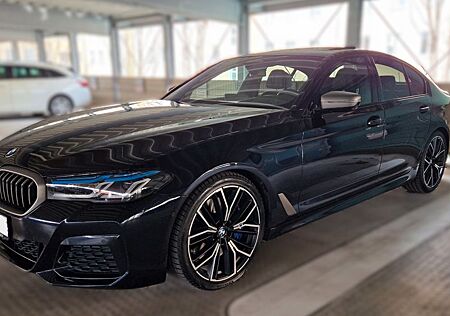 BMW M550i xDrive A -