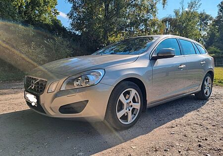 Volvo V60 D3 Geartronic -