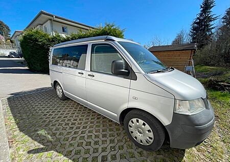 VW T5 California Volkswagen Beach 2.5 TDI, Aufstelldach, Küche