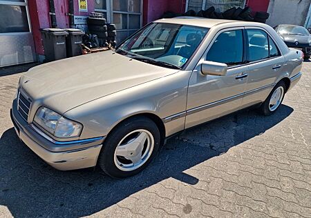 Mercedes-Benz C 200 ELEGANCE Klima