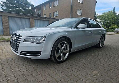 Audi A8 3.0 TDI quattro,Scheckheft,104000km,1.Hand