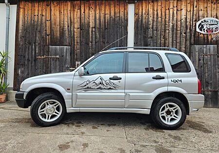 Suzuki Grand Vitara 2.0 Club