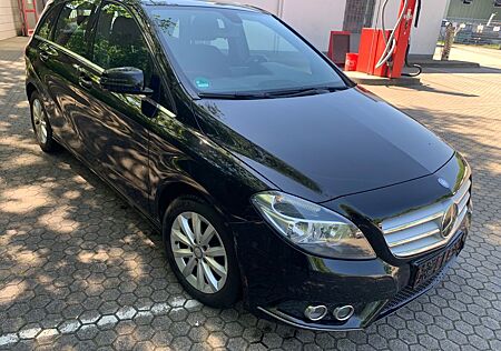 Mercedes-Benz B 220 AUTOMATIK
