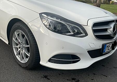 Mercedes-Benz E 250 T AVANTGARDE Autom. AVANTGARDE