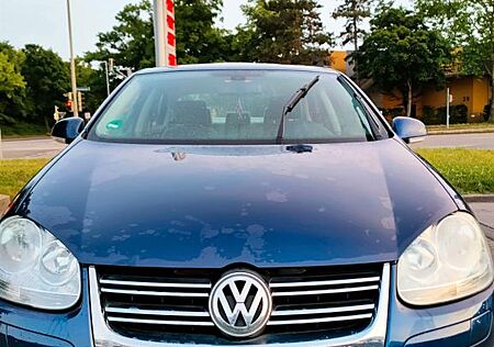VW Jetta Volkswagen 1.6 FSI Comfortline Comfortline
