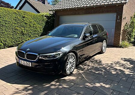 BMW 540i xDrive Touring A -