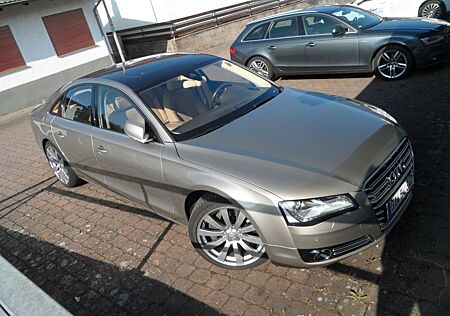 Audi A8 4.2 TDI tiptronic quattro Service neu