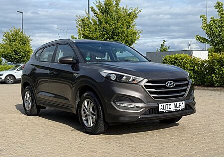 Hyundai Tucson blue Advantage 2WD 1.Hand