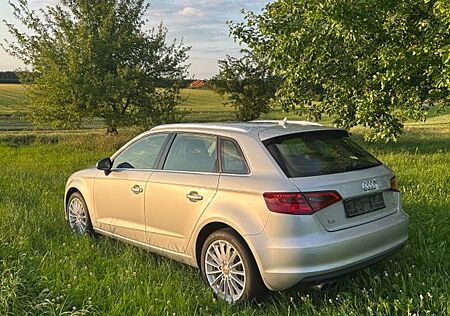 Audi A3 1.4 TFSI S tronic Ambiente Sportback