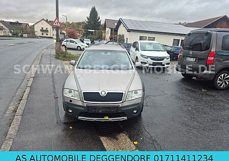 Skoda Octavia Combi Scout 4X4-XENON-SHZ-AHK-PDC