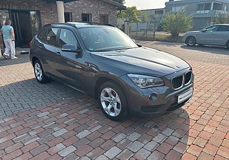 BMW X1 20 d xDrive Sportline+Panorama+Navi+BI-Xenon+