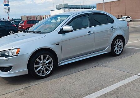 Mitsubishi Lancer 1.8 exclusiv