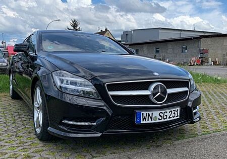 Mercedes-Benz CLS 500 Shooting Brake -AMG-Paket- TüV Neu