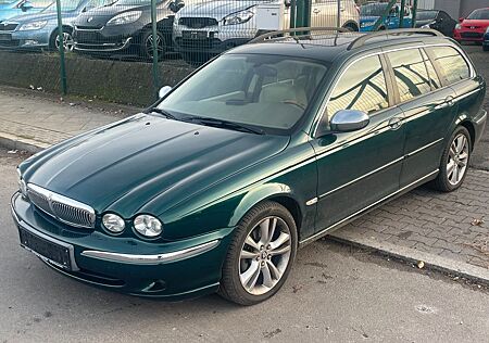Jaguar X-Type Estate 2.5 Liter V6 Executive