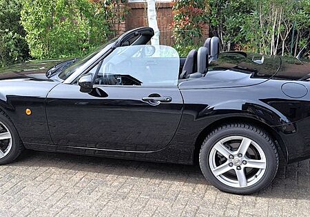 Mazda MX-5 Roadster Coupe Energy 1.8 MZR Energy