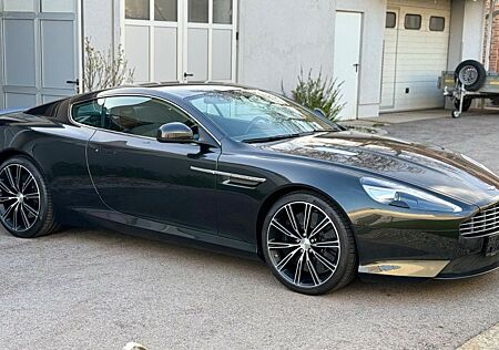 Aston Martin DB9