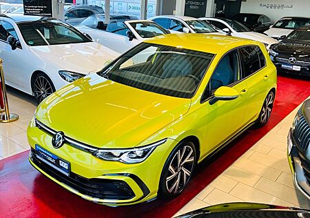VW Golf Volkswagen VIII Lim. R-Line|IQ-LIGHT|NAVI|ALCANTARA