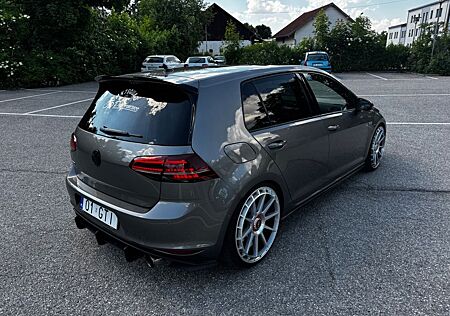 VW Golf Volkswagen GTI DSG Performance,Vollausstattung,336PS