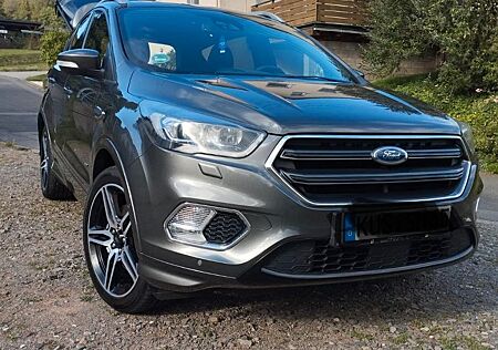 Ford Kuga 1,5 EcoBoost 4x4 129kW Black & Silv Aut...