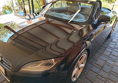 Audi TT Roadster 2.0 TFSI -