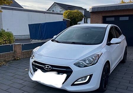 Hyundai i30 1.6 CRDi 100kW Style Style