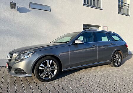 Mercedes-Benz E 200 E200 T-Modell BlueTec NAVI AUT SHZ TEILLEDER EU6