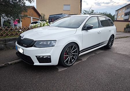 Skoda Octavia 2.0 TSI Green tec DSG RS Combi RS