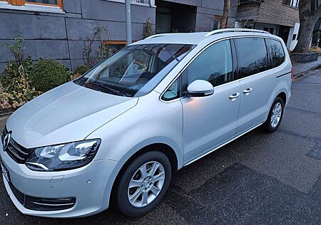 VW Sharan Volkswagen 2.0 TDI Highline Automatik