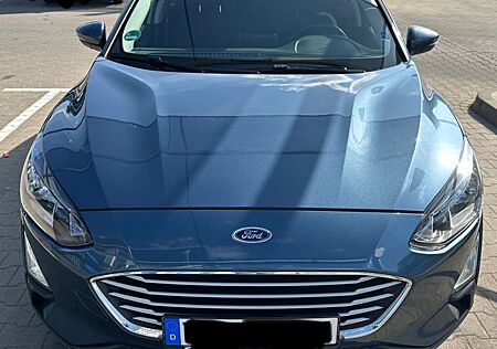Ford Focus 1,5 Eco Blue 88kW Cool & Connect Turnie...